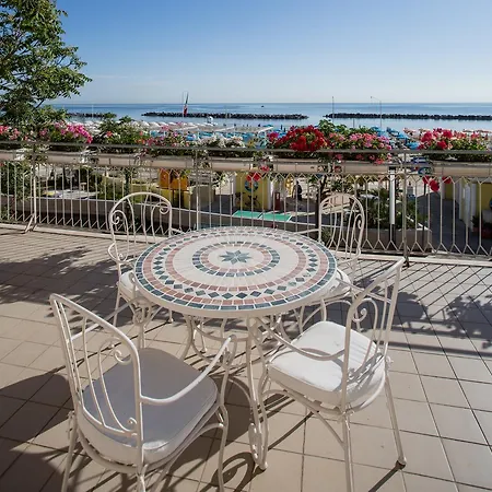 Lido Hotel